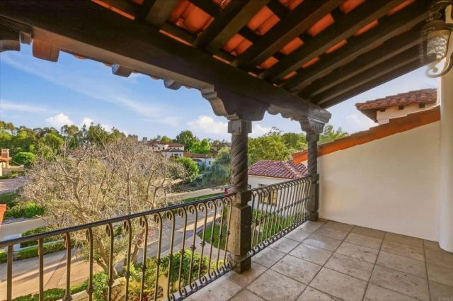 18325 Calle La Serra, Rancho Santa Fe, CA 92091