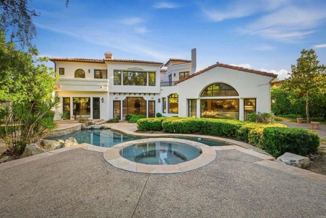 18325 Calle La Serra, Rancho Santa Fe, CA 92091