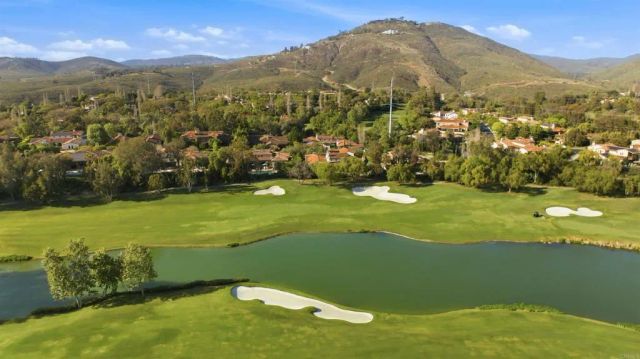 18325 Calle La Serra, Rancho Santa Fe, CA 92091