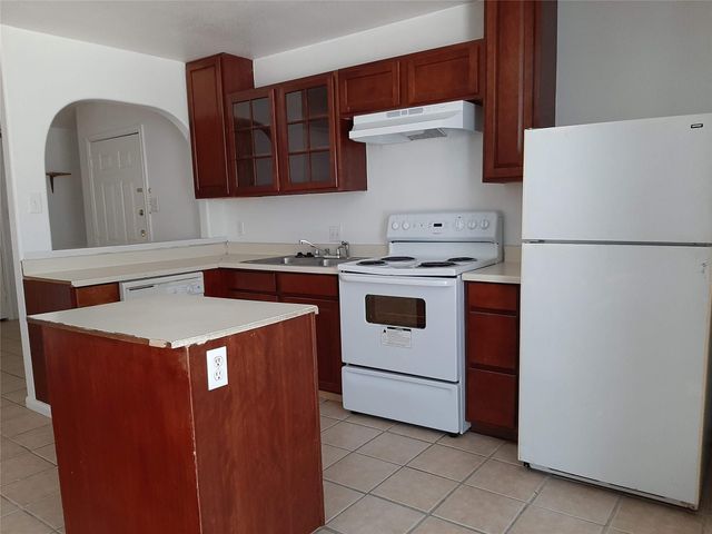 4542 Otterbury Drive C, Houston, TX 77039