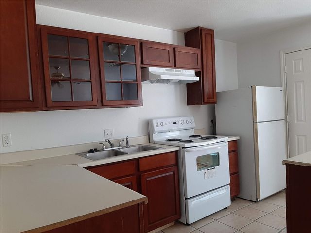 4542 Otterbury Drive C, Houston, TX 77039