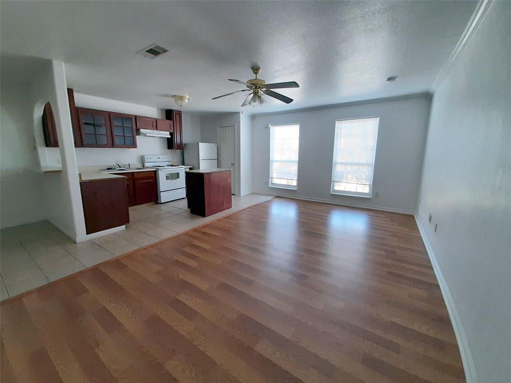 4542 Otterbury Drive C, Houston, TX 77039