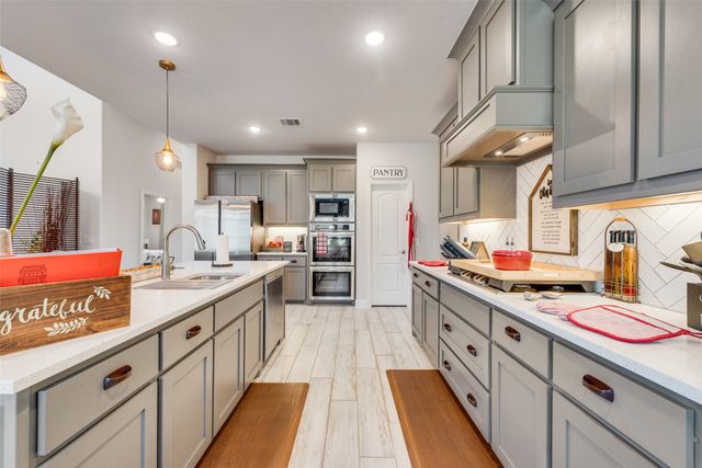 1013 Firecracker Drive, Justin, TX 76247