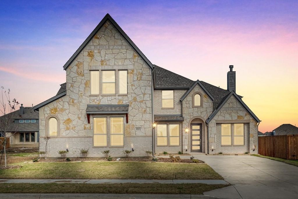 1013 Firecracker Drive, Justin, TX 76247