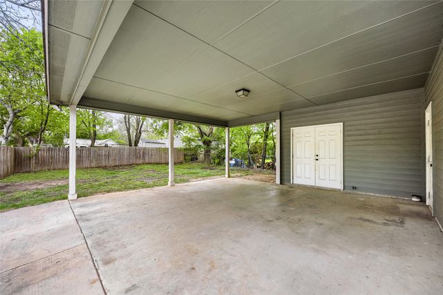 1101 Baird Street, Cleburne, TX 76033