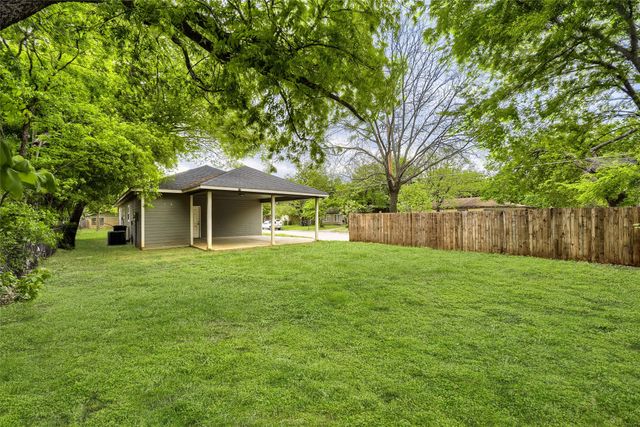 1101 Baird Street, Cleburne, TX 76033