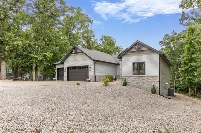 40 Stonehaven Drive, Bella Vista, AR 72715