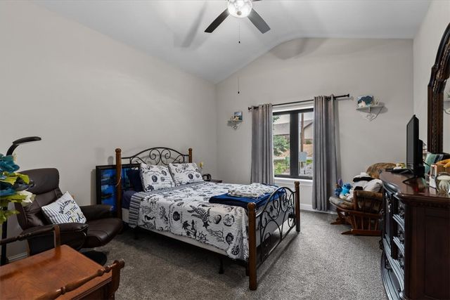 40 Stonehaven Drive, Bella Vista, AR 72715