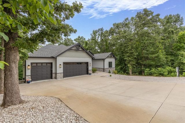 40 Stonehaven Drive, Bella Vista, AR 72715