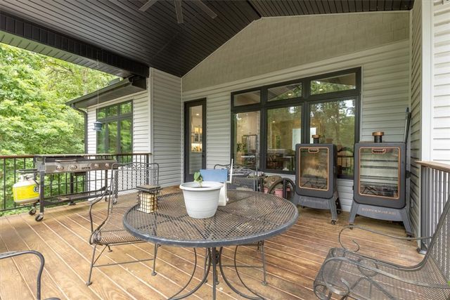40 Stonehaven Drive, Bella Vista, AR 72715