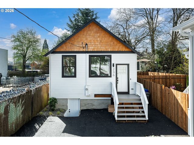 236 Ne Sacramento St, Portland, OR 97212