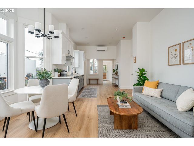 236 Ne Sacramento St, Portland, OR 97212