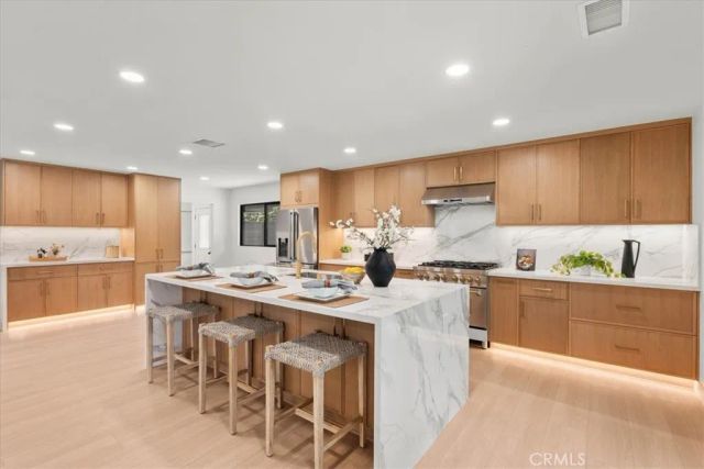 2000 Redondo, Fullerton, CA 92835