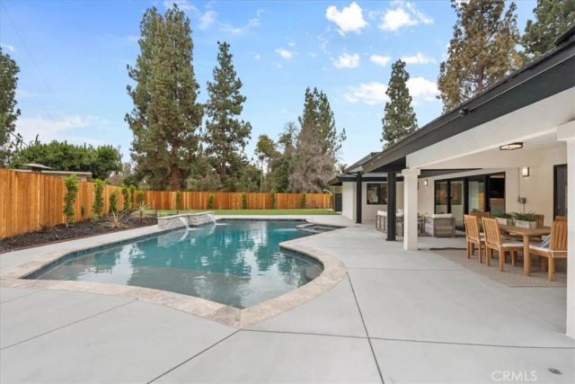 2000 Redondo, Fullerton, CA 92835