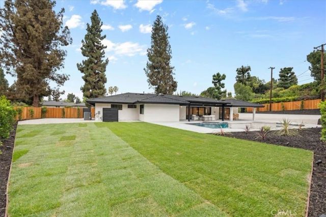 2000 Redondo, Fullerton, CA 92835
