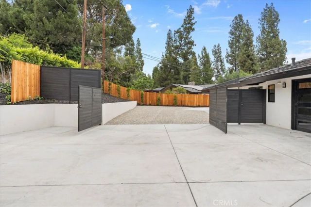 2000 Redondo, Fullerton, CA 92835