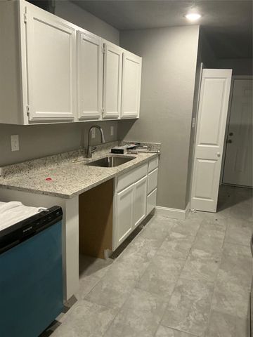 6951 Newberry Court W, Fort Worth, TX 76120