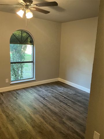 6951 Newberry Court W, Fort Worth, TX 76120