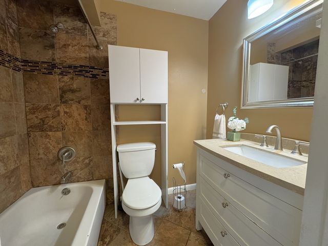8113 Norwood Court, Woodridge, IL 60517