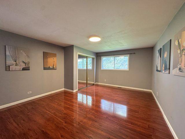 8113 Norwood Court, Woodridge, IL 60517