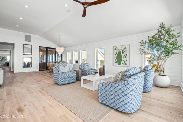 317 S Lumina Avenue, Wrightsville Beach, NC 28480