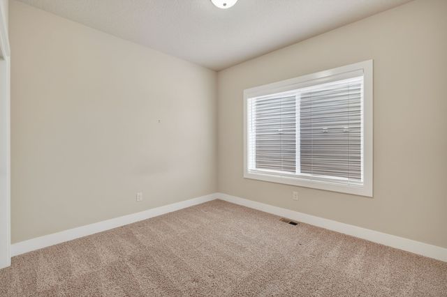 4207 159th Street, Urbandale, IA 50323