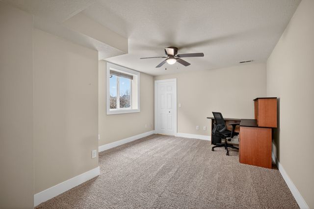 4207 159th Street, Urbandale, IA 50323