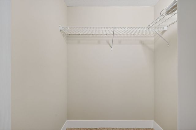 4207 159th Street, Urbandale, IA 50323