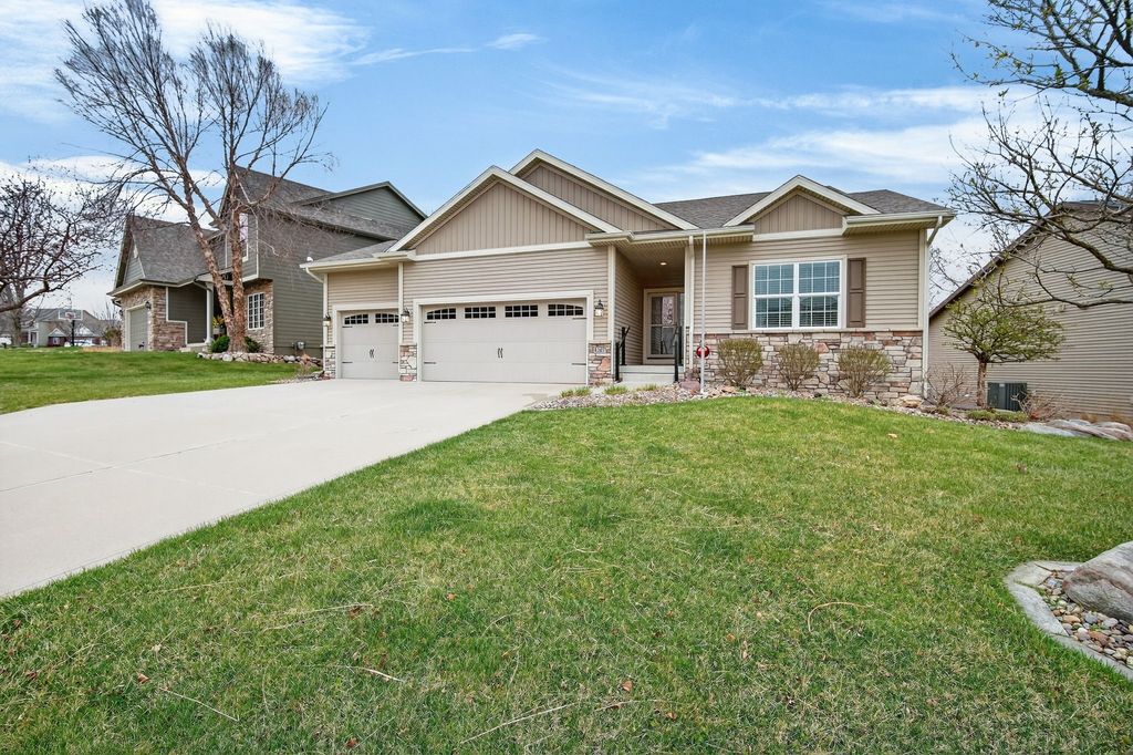 4207 159th Street, Urbandale, IA 50323