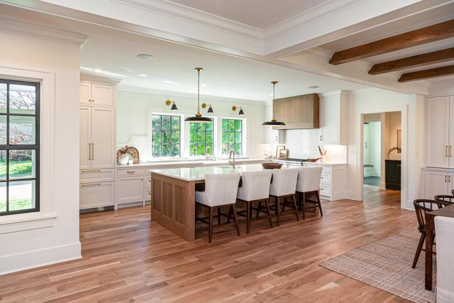 1565 Berkshire Road, Columbus, OH 43221