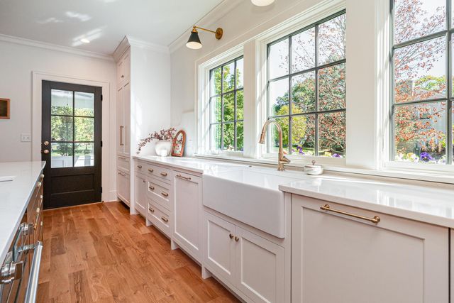 1565 Berkshire Road, Columbus, OH 43221