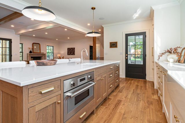 1565 Berkshire Road, Columbus, OH 43221