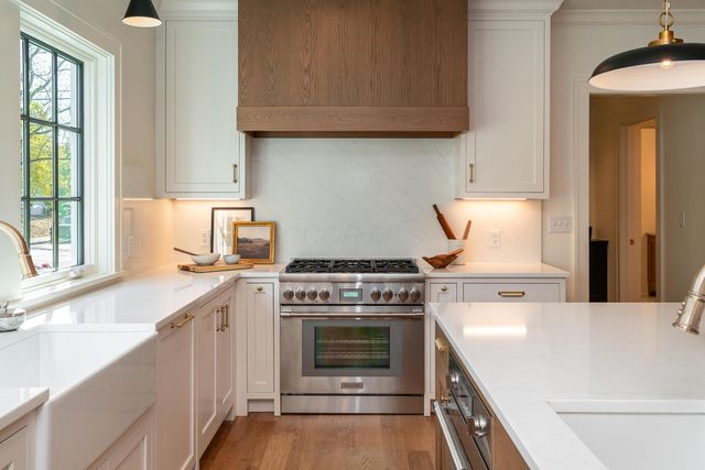 1565 Berkshire Road, Columbus, OH 43221