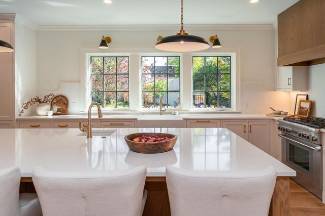 1565 Berkshire Road, Columbus, OH 43221