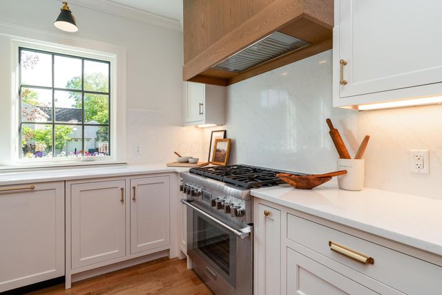 1565 Berkshire Road, Columbus, OH 43221