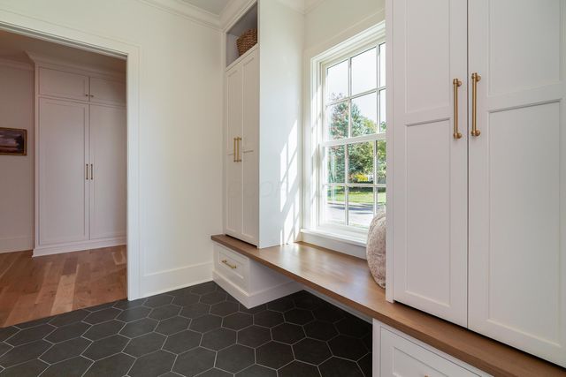 1565 Berkshire Road, Columbus, OH 43221