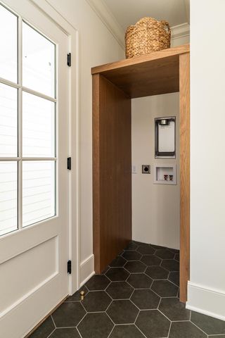 1565 Berkshire Road, Columbus, OH 43221