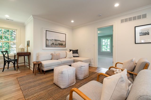 1565 Berkshire Road, Columbus, OH 43221