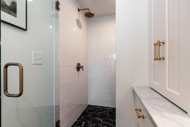 1565 Berkshire Road, Columbus, OH 43221