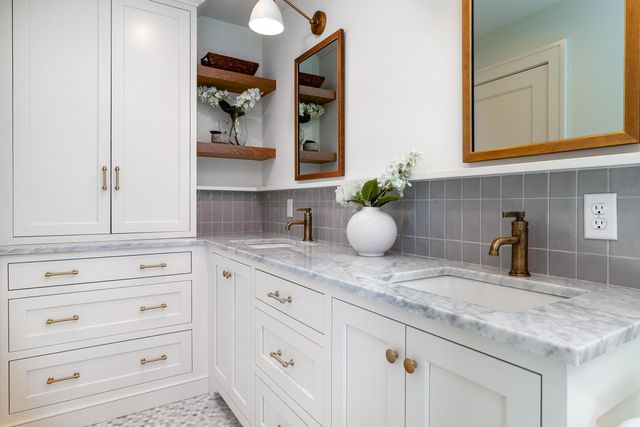 1565 Berkshire Road, Columbus, OH 43221