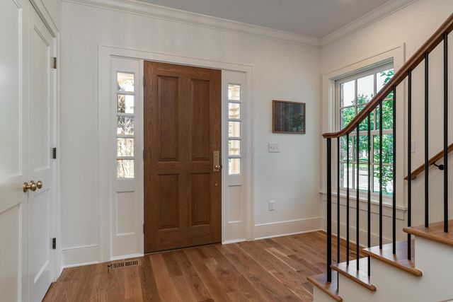 1565 Berkshire Road, Columbus, OH 43221