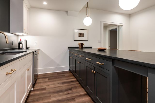 1565 Berkshire Road, Columbus, OH 43221