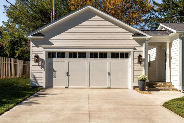 1565 Berkshire Road, Columbus, OH 43221