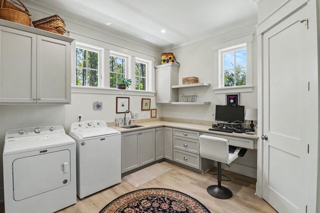 374 Commonwealth Road, Mount Pleasant, SC 29466