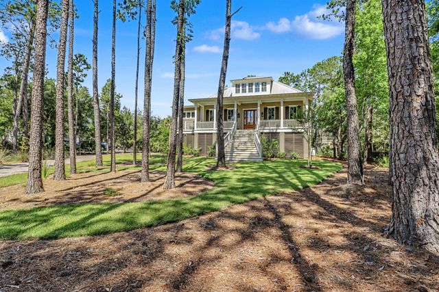 374 Commonwealth Road, Mount Pleasant, SC 29466