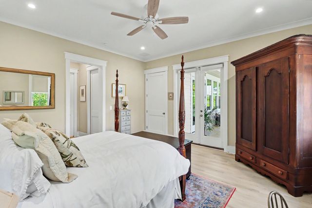 374 Commonwealth Road, Mount Pleasant, SC 29466