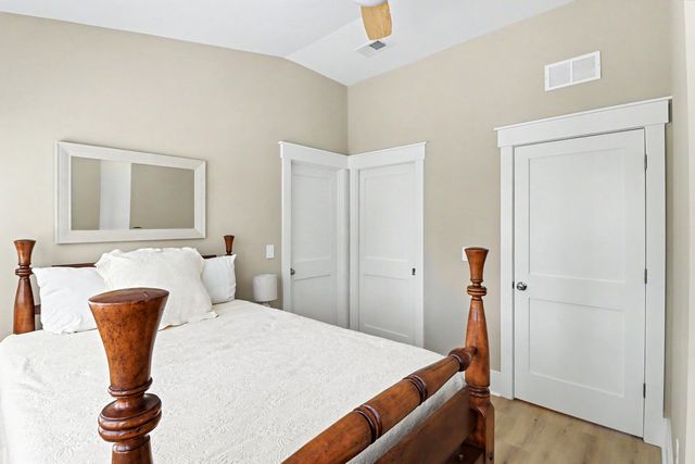 374 Commonwealth Road, Mount Pleasant, SC 29466