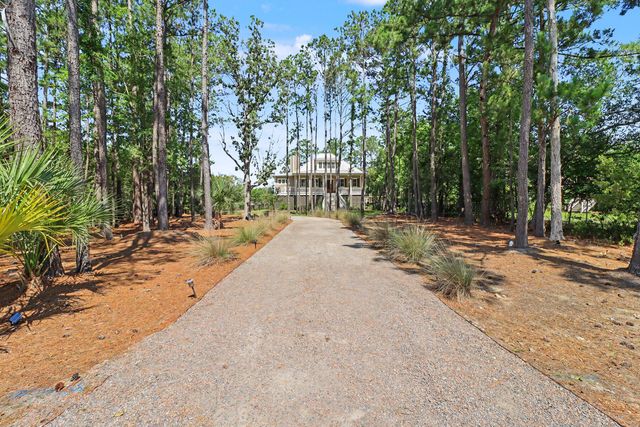374 Commonwealth Road, Mount Pleasant, SC 29466