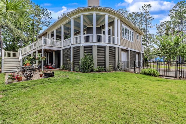 374 Commonwealth Road, Mount Pleasant, SC 29466