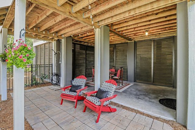 374 Commonwealth Road, Mount Pleasant, SC 29466